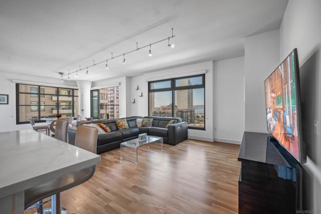 MLS #250043280SD image #10