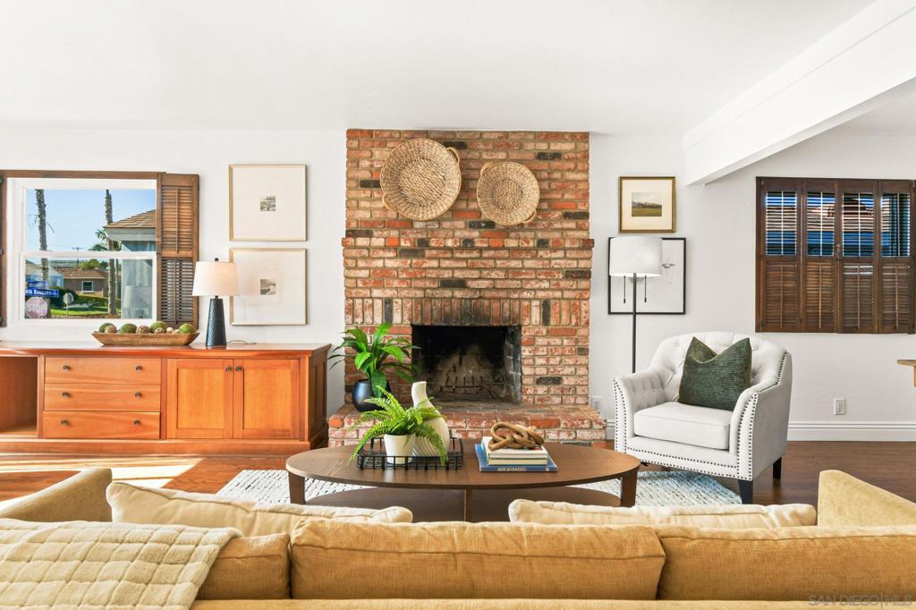 MLS #250043345SD image #8