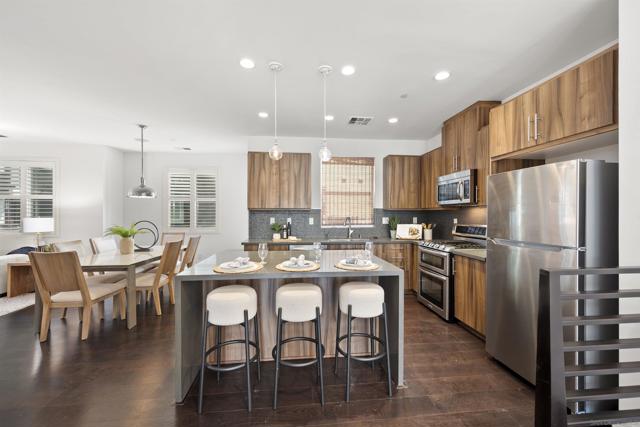 MLS #250043355SD image #15