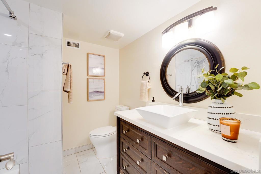 MLS #250043386SD image #14