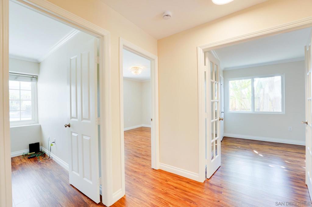 MLS #250043386SD image #17