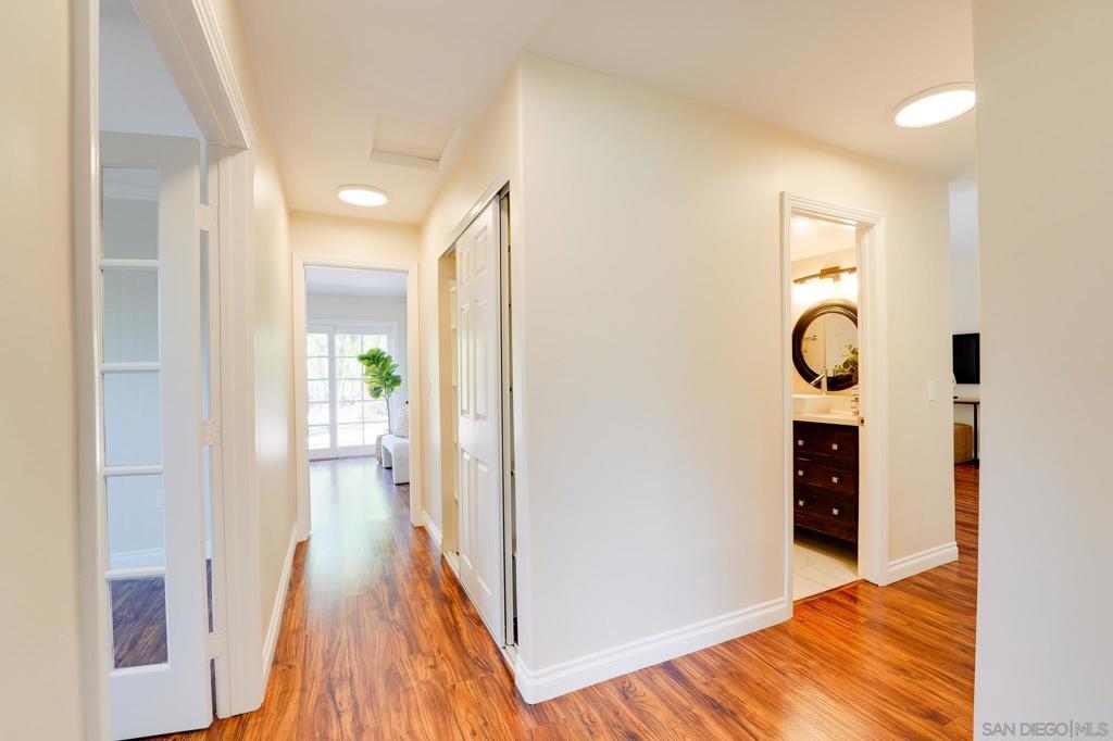 MLS #250043386SD image #18