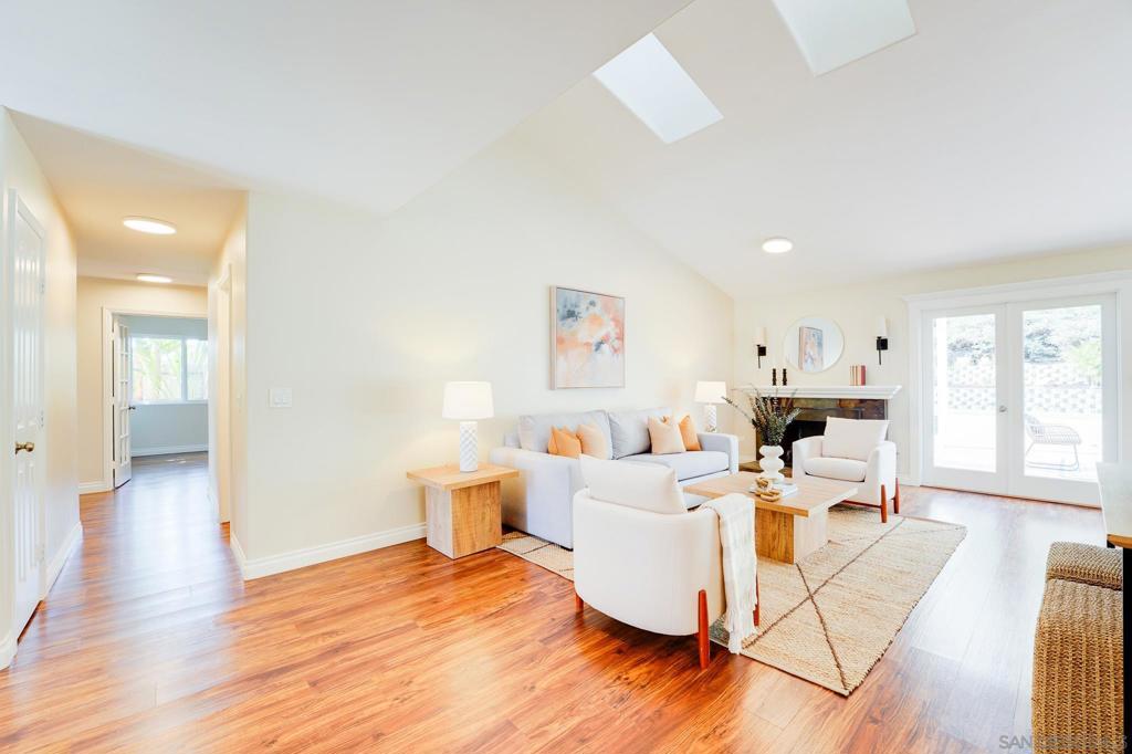 MLS #250043386SD image #4