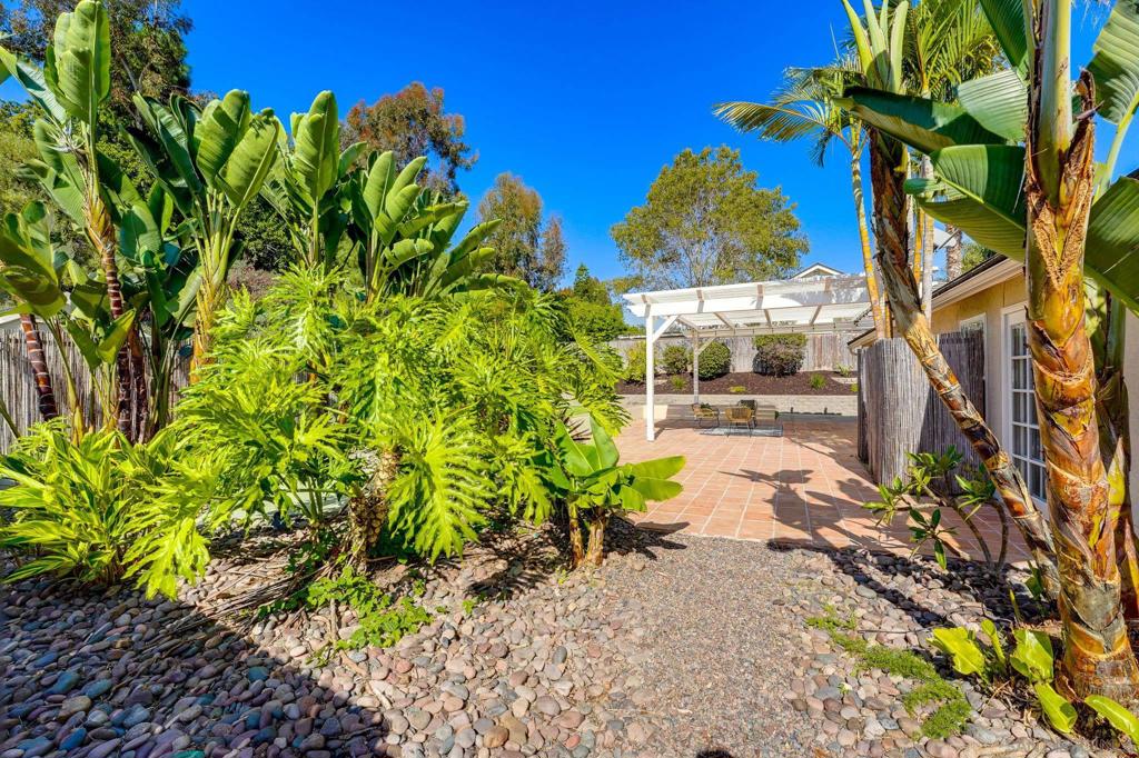 MLS #250043386SD image #48