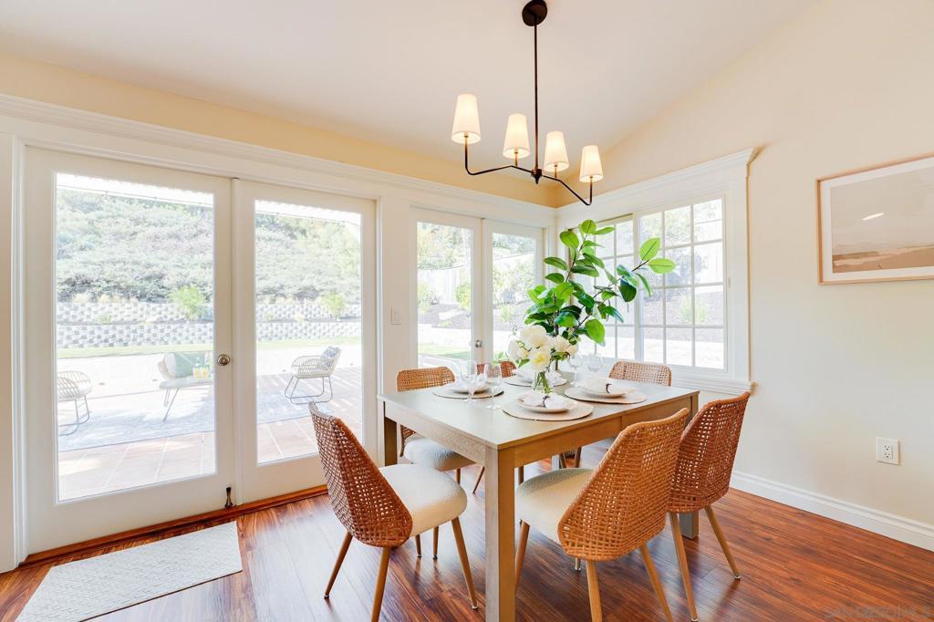 MLS #250043386SD image #9