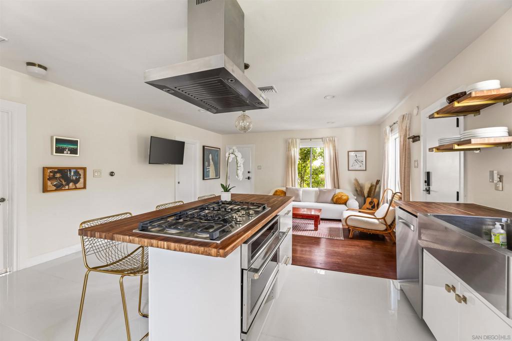 MLS #250043407SD image #2