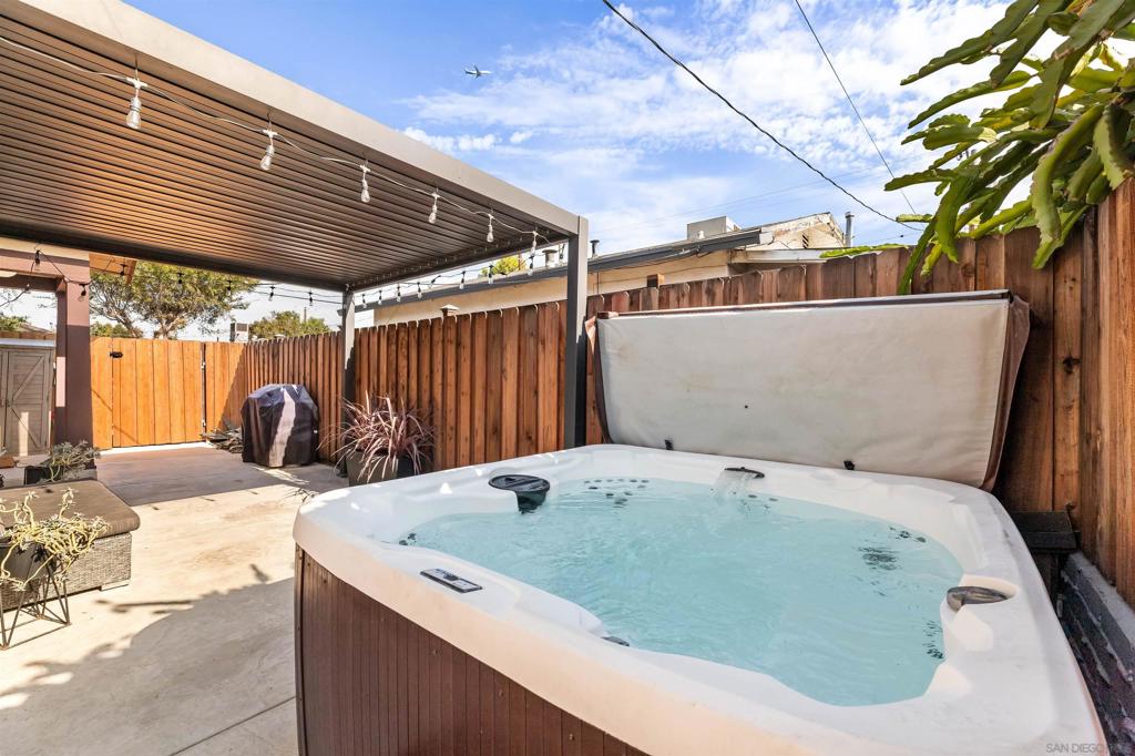 MLS #250043407SD image #21