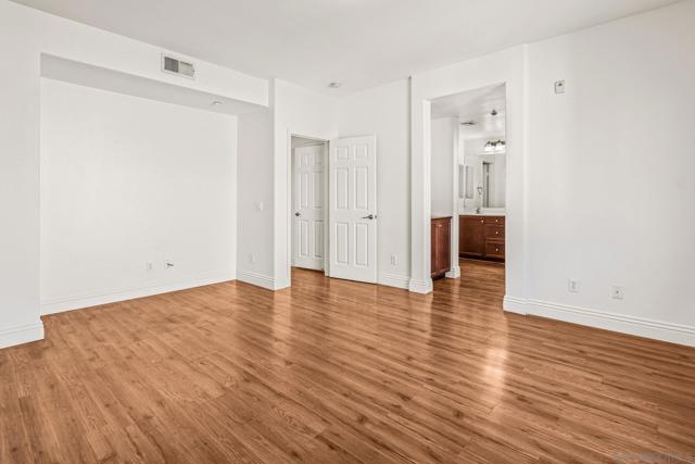 MLS #250043418SD image #11