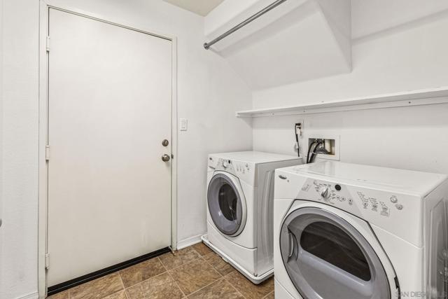 MLS #250043418SD image #16