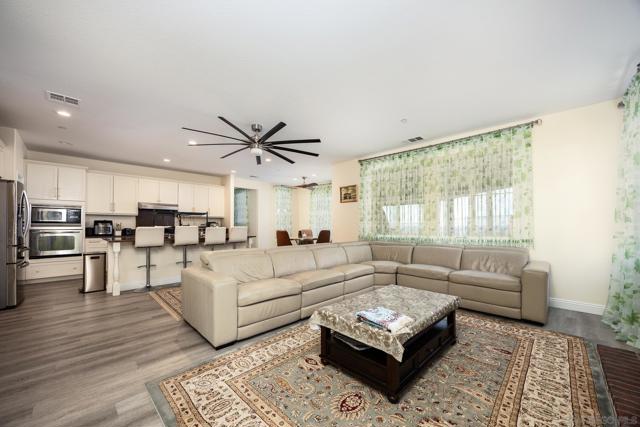 MLS #250043430SD image #16