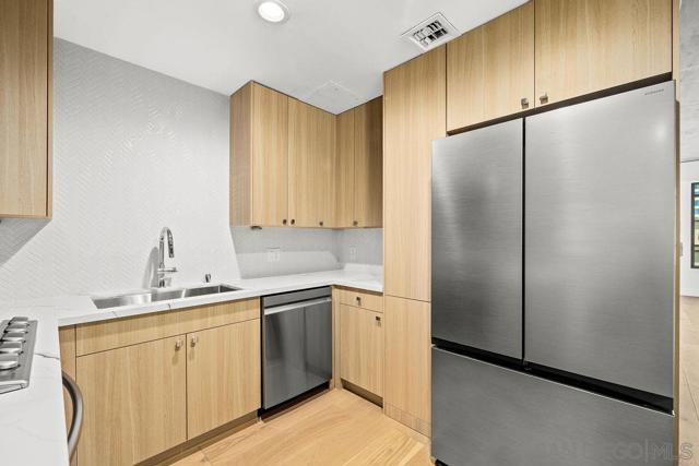 MLS #250043434SD image #10