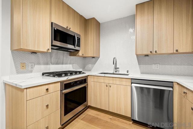 MLS #250043434SD image #12