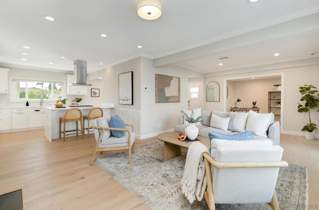 MLS #250043440SD image #2