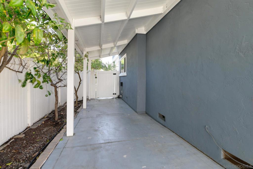 MLS #250043440SD image #23