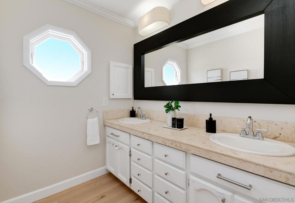 MLS #250043440SD image #27