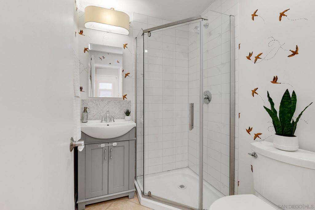 MLS #250043440SD image #34