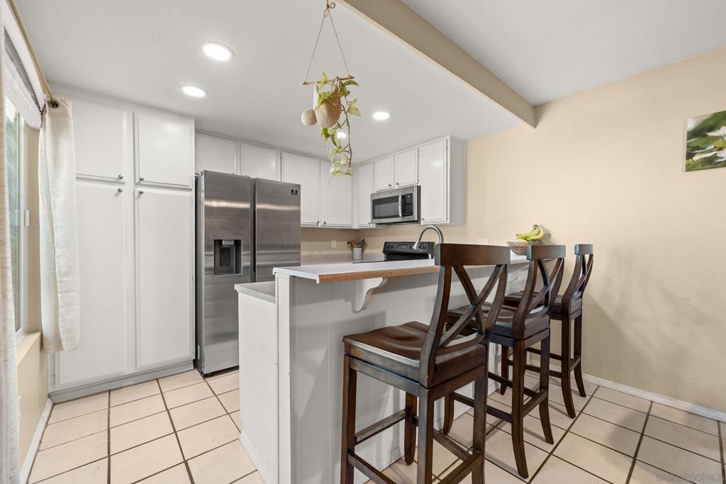 MLS #250043461SD image #10