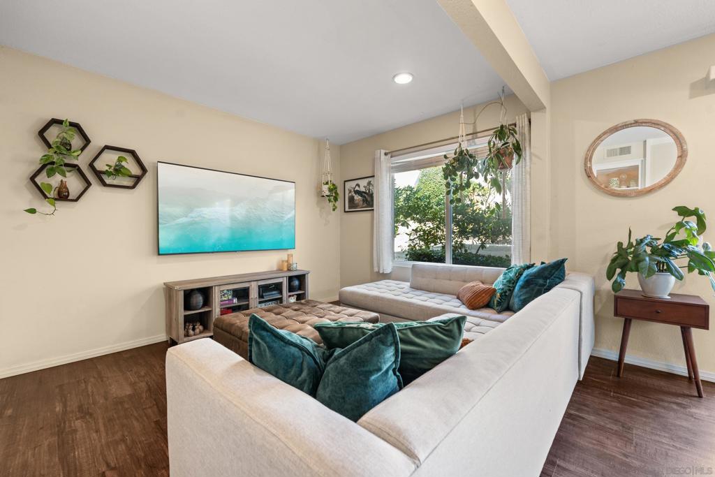 MLS #250043461SD image #6