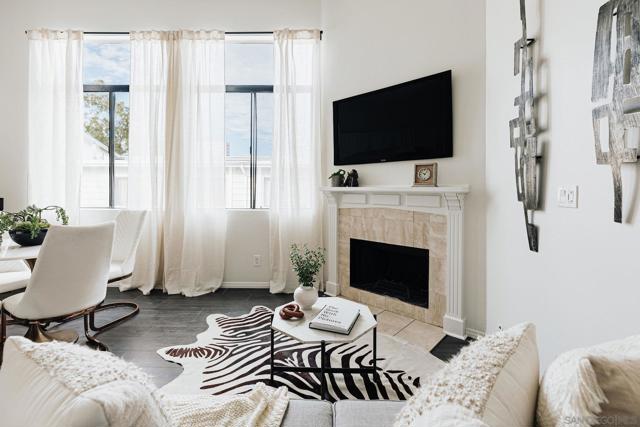 Condo listings in Los Angeles 51 MLS #250043498SD image #0