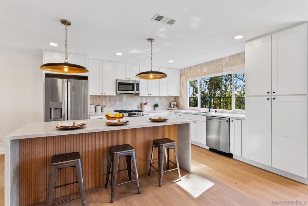 MLS #250043513SD image #24