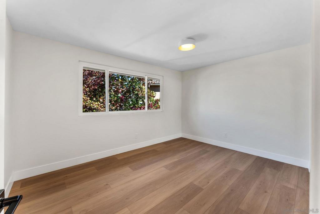 MLS #250043513SD image #30