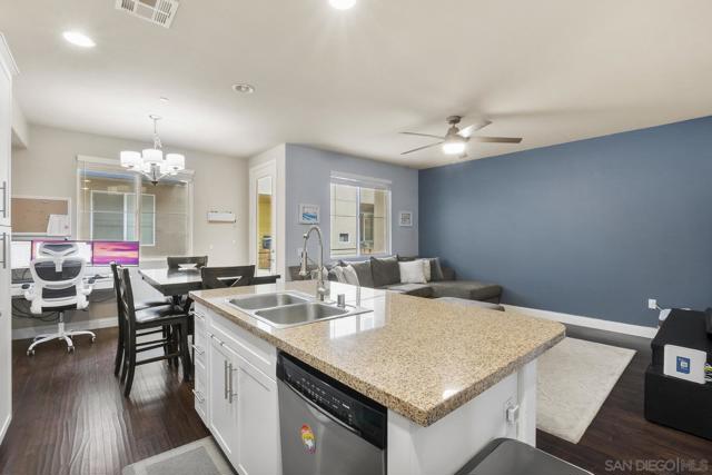 MLS #250043536SD image #10