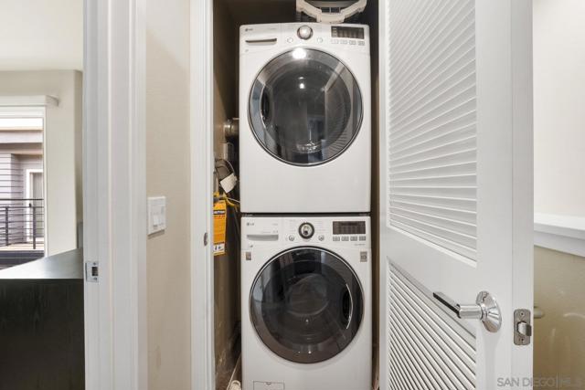 MLS #250043536SD image #24