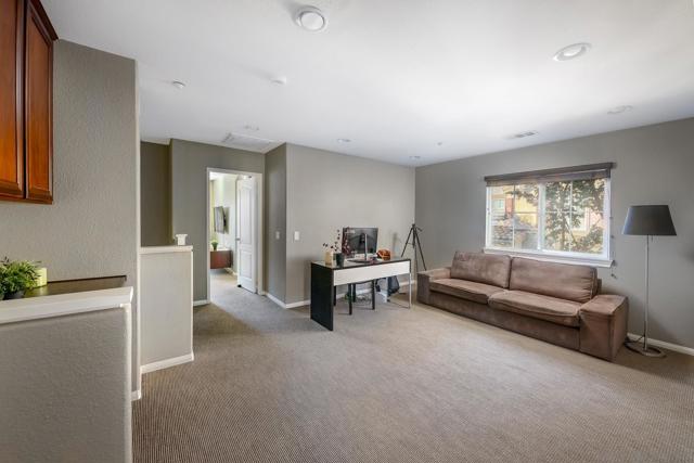 MLS #250043551SD image #13