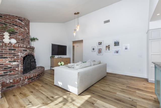 MLS #250043565SD image #24