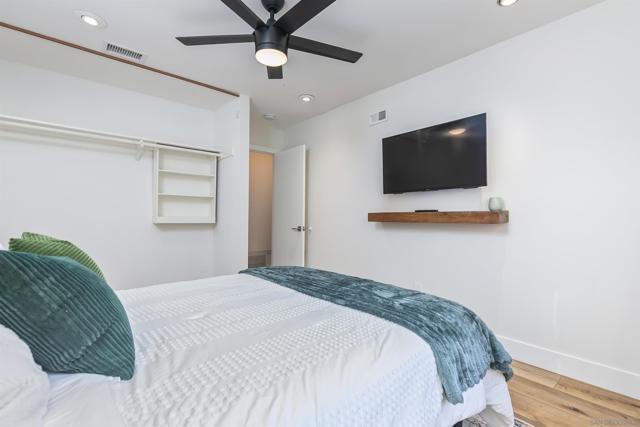 MLS #250043565SD image #33