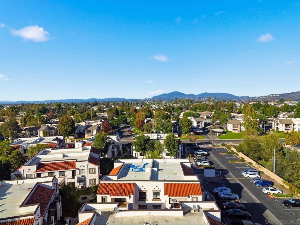 MLS #250043586SD image #32