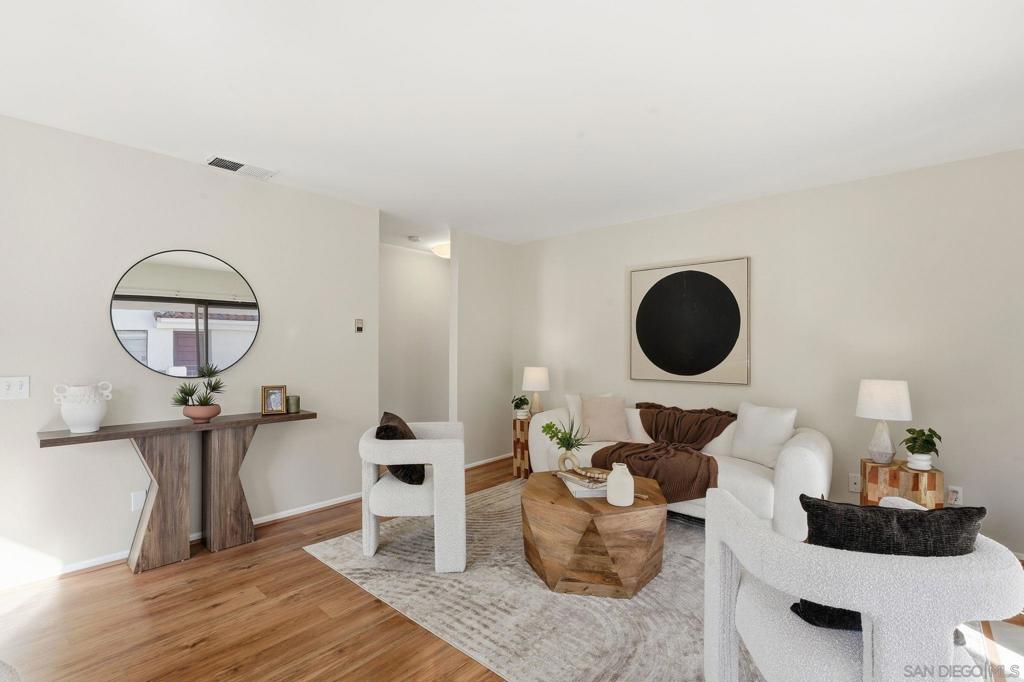 MLS #250043586SD image #4