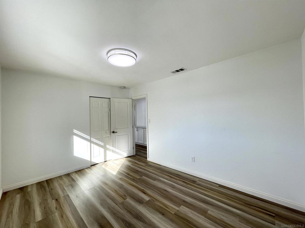 MLS #250043591SD image #14