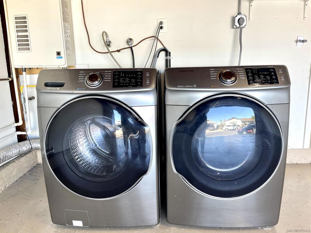 MLS #250043591SD image #18