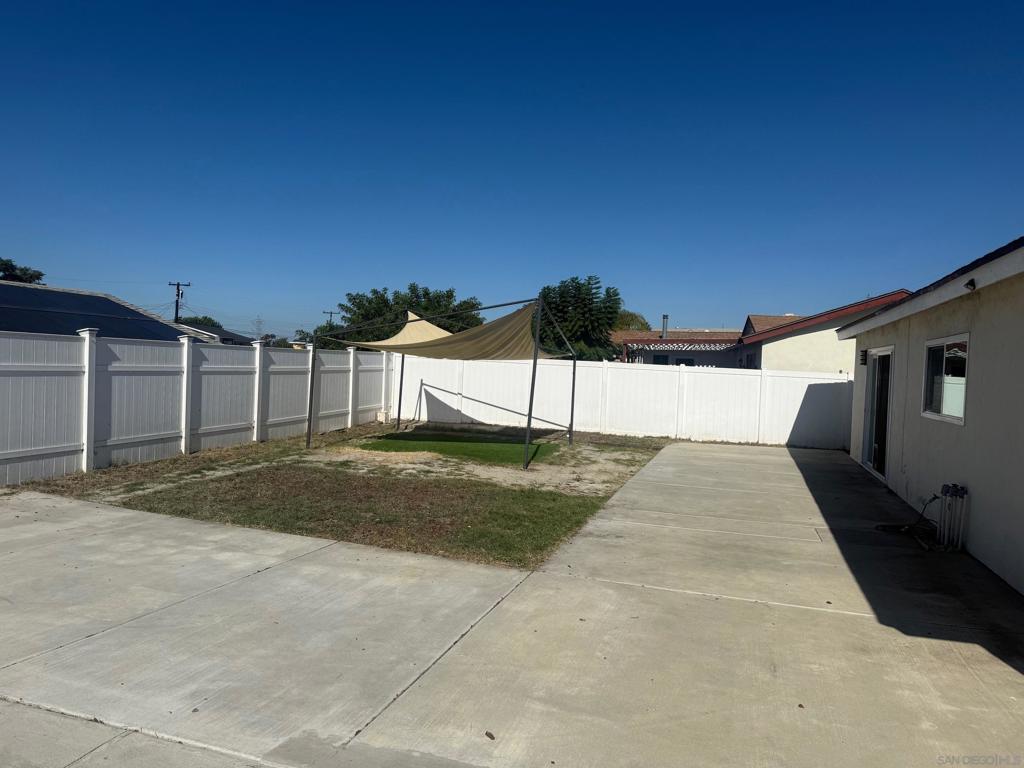 MLS #250043591SD image #21