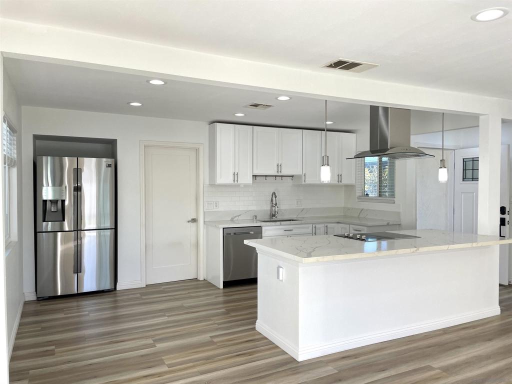 MLS #250043591SD image #4