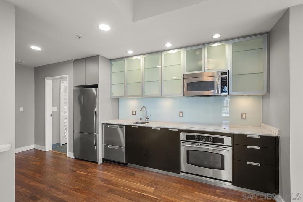 MLS #250043592SD image #14