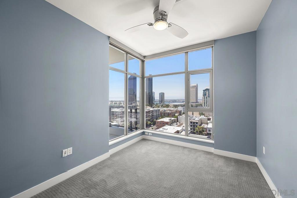 MLS #250043592SD image #16