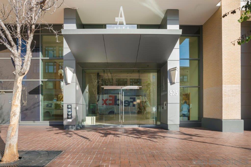 MLS #250043592SD image #22