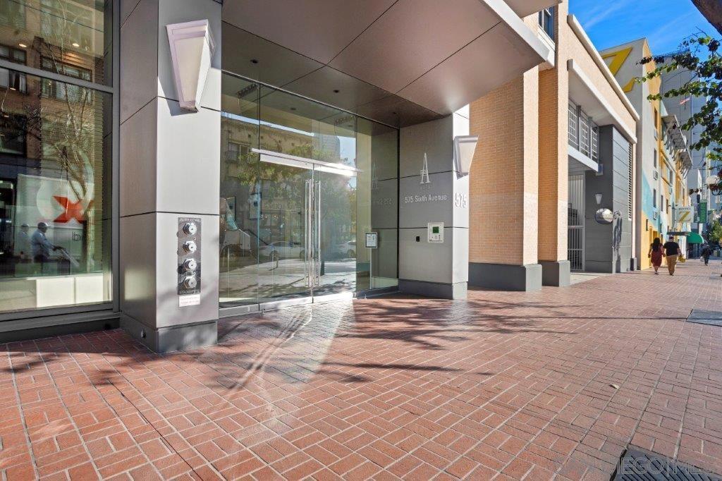 MLS #250043592SD image #23