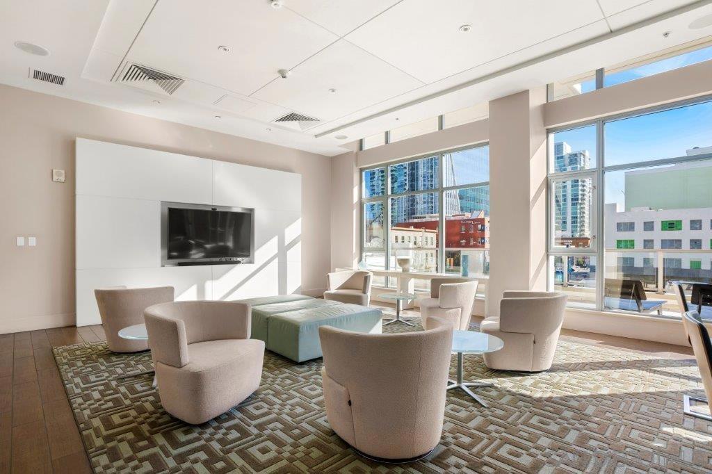 MLS #250043592SD image #27