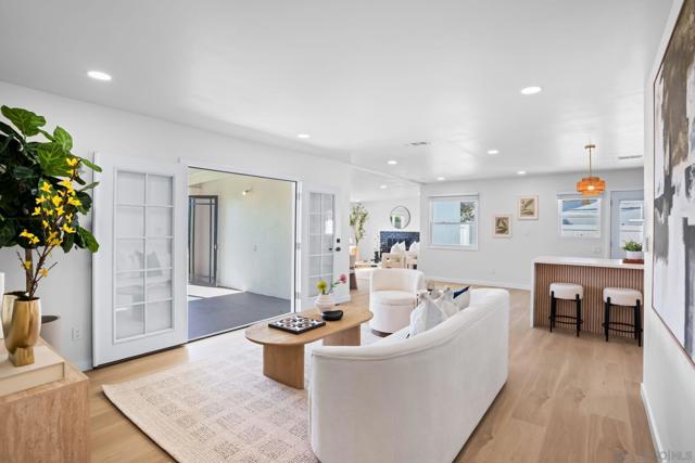 MLS #250043597SD image #17