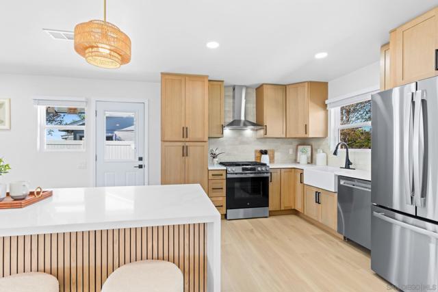 MLS #250043597SD image #6