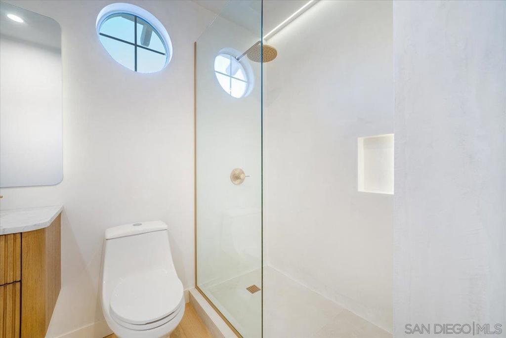 MLS #250043625SD image #36