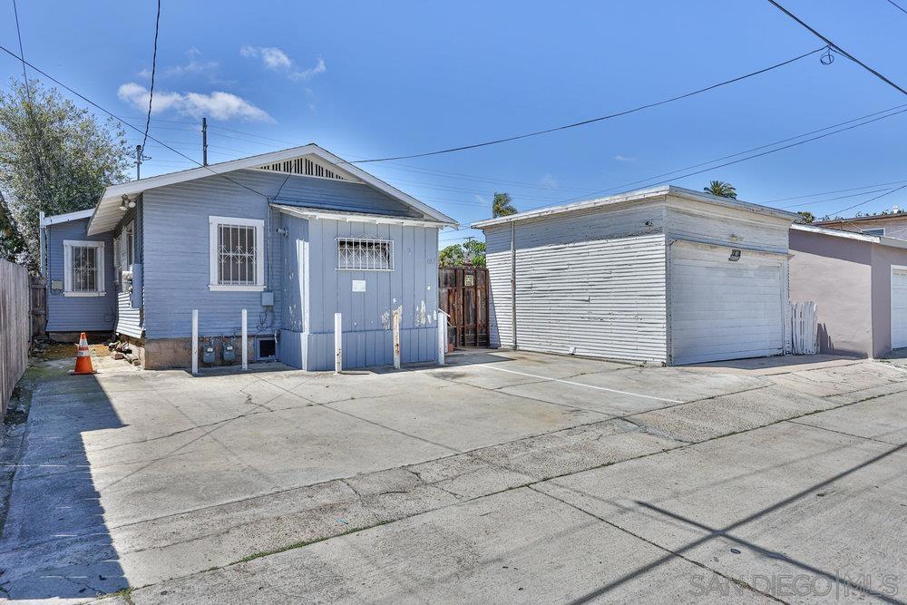 MLS #250043628SD image #36