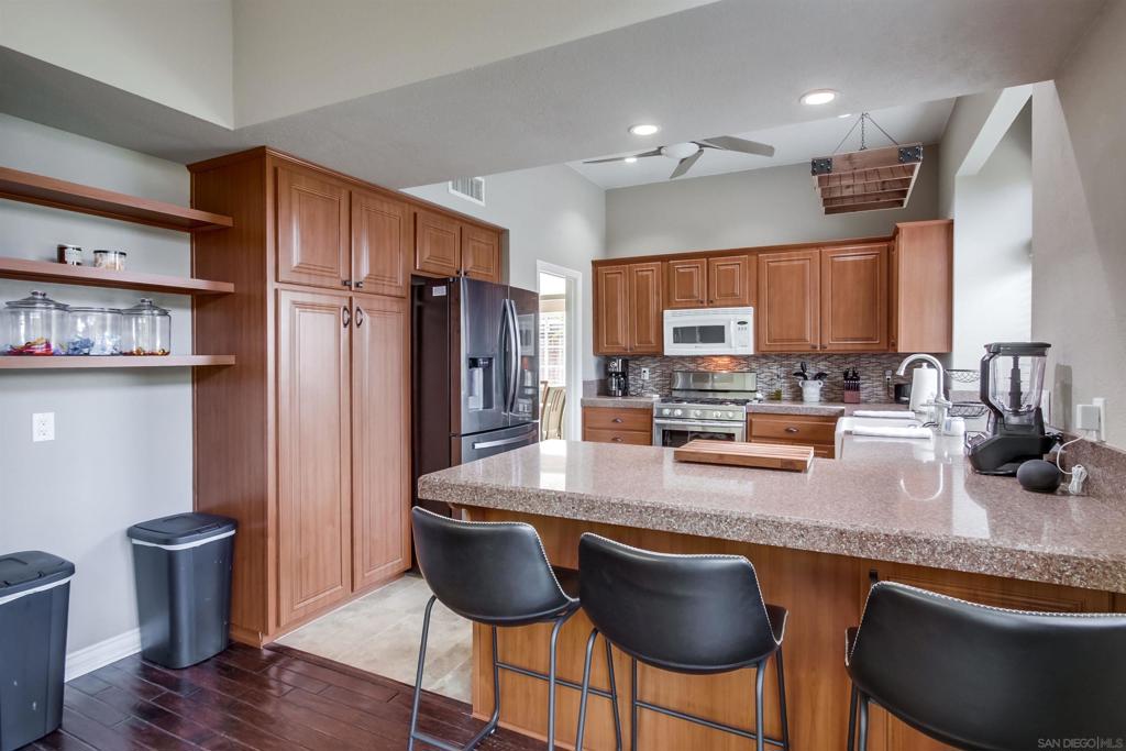 MLS #250043635SD image #8