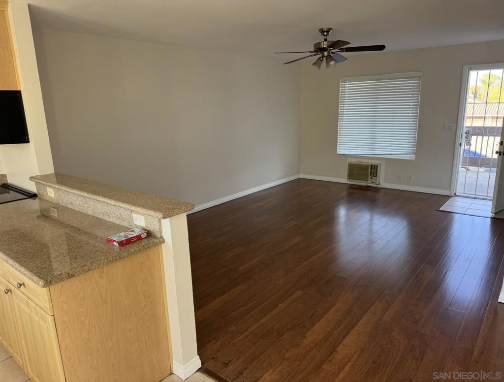 MLS #250043647SD image #3