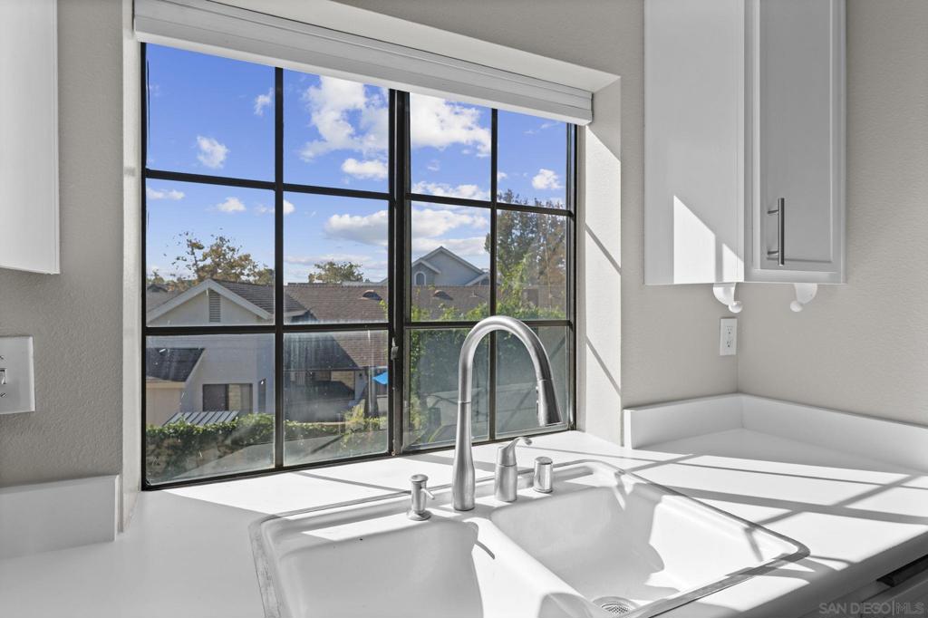 MLS #250043652SD image #8