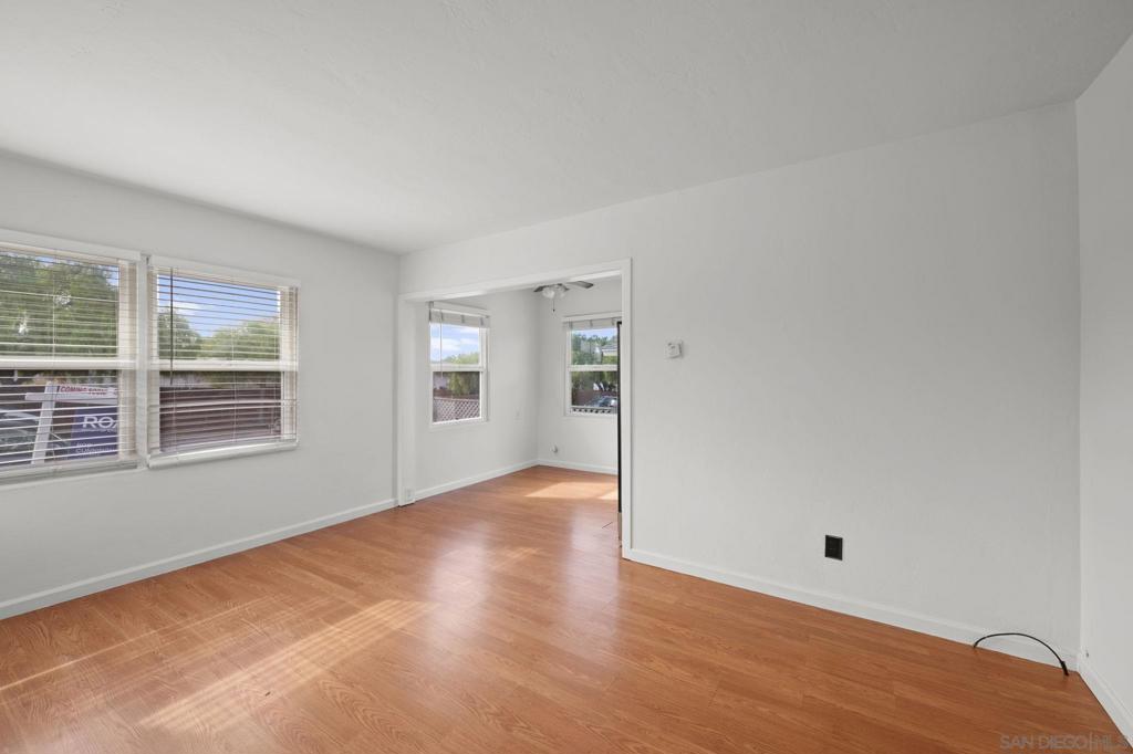 MLS #250043654SD image #34