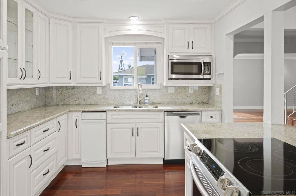 MLS #250043654SD image #7